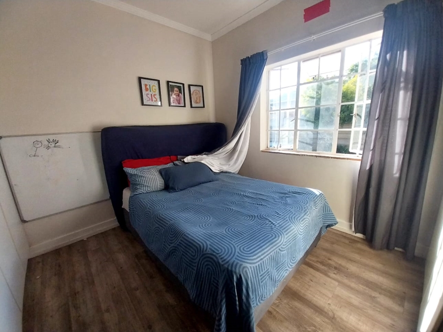 5 Bedroom Property for Sale in Rouxpark Western Cape